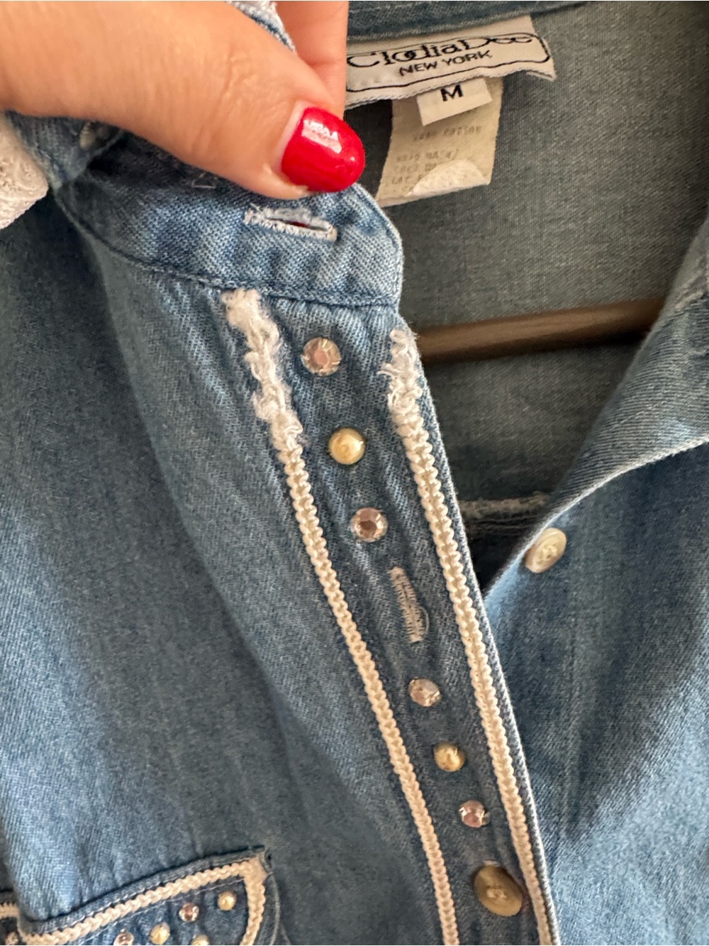 Vintage 90s chambray denim lace rhinestone pearl button down tunic top sz M - Picture 4 of 7